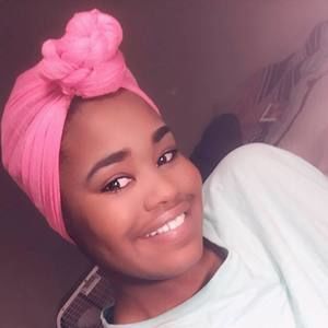 Meet your Posher, Alyssia